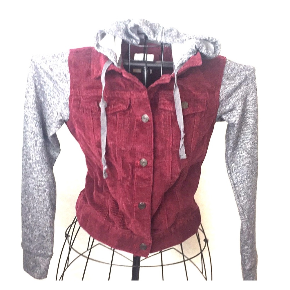 Juniors lightweight corduroy jacket!